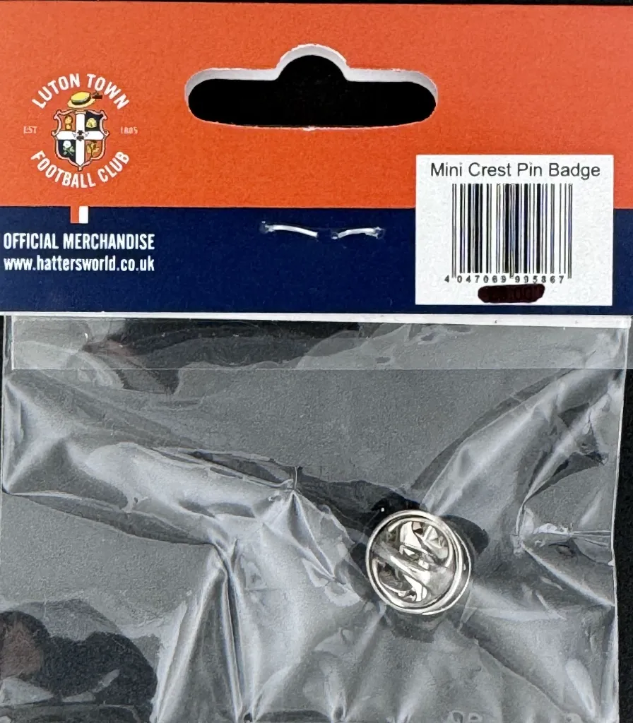 Luton Town (England) Official Crest Pin Badge 3.webp