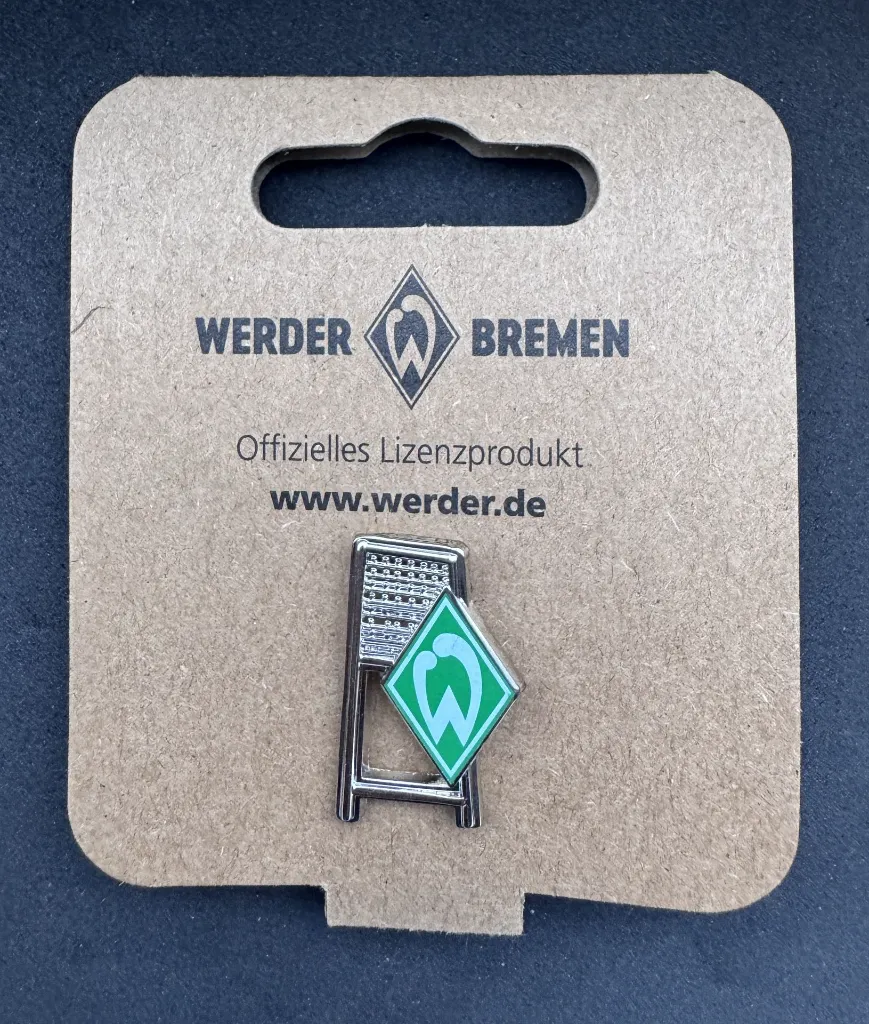 Werder Bremen (Germany) Official Pin Badge Floodlight (2).webp