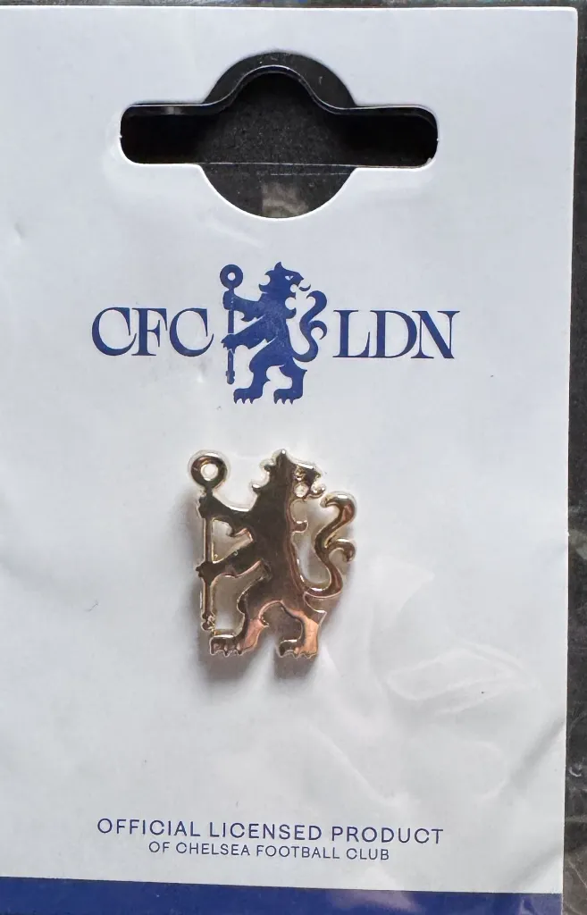 Chelsea FC Lion (England) Official Pin Badge Logo 7.webp