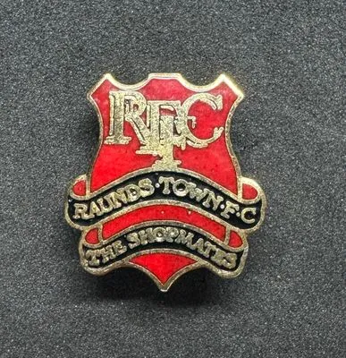 [England1107] Raunds Town FC (England) Brooch