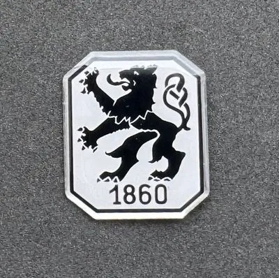 [TSVM02] TSV 1860 München Retro Official Pin Badge