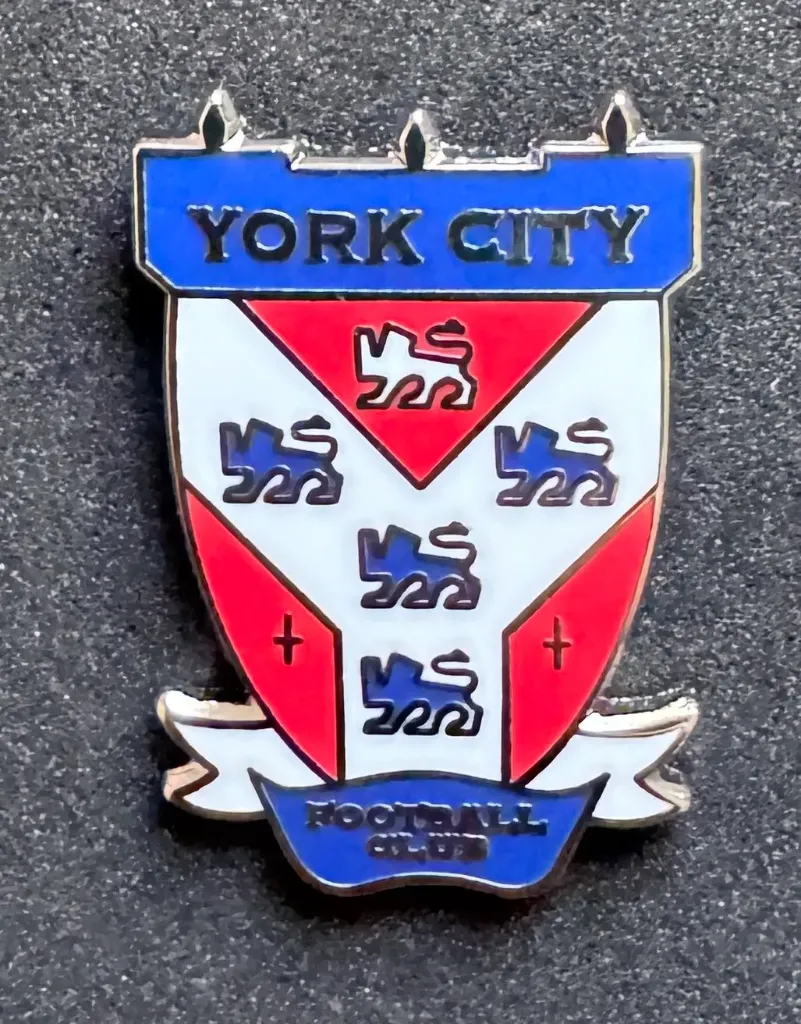 York City AFC (England) Official Crest Pin Badge 