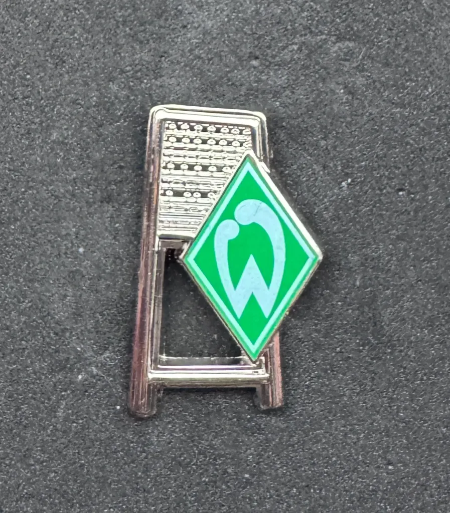 [SVW03] Werder Bremen (Germany) Official Pin Badge Floodlight