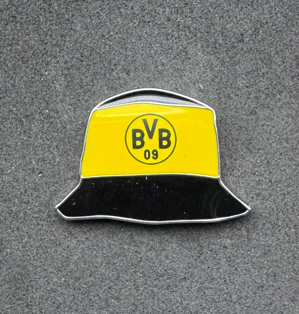 [BVB02] Borussia Dortmund (Germany) Official Pin Badge Fisherman's Hat