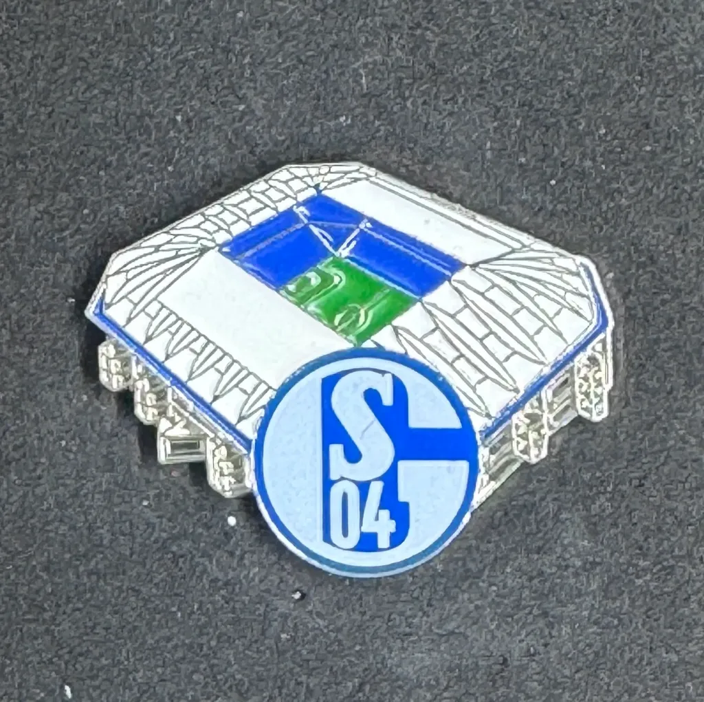[S0406] Schalke 04 Stadium 1904 (Germany) Official Pin Badge