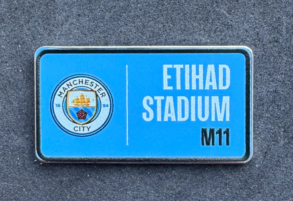 [MCFC05] Manchester City (England) Official Pin Badge Etihad Stadium