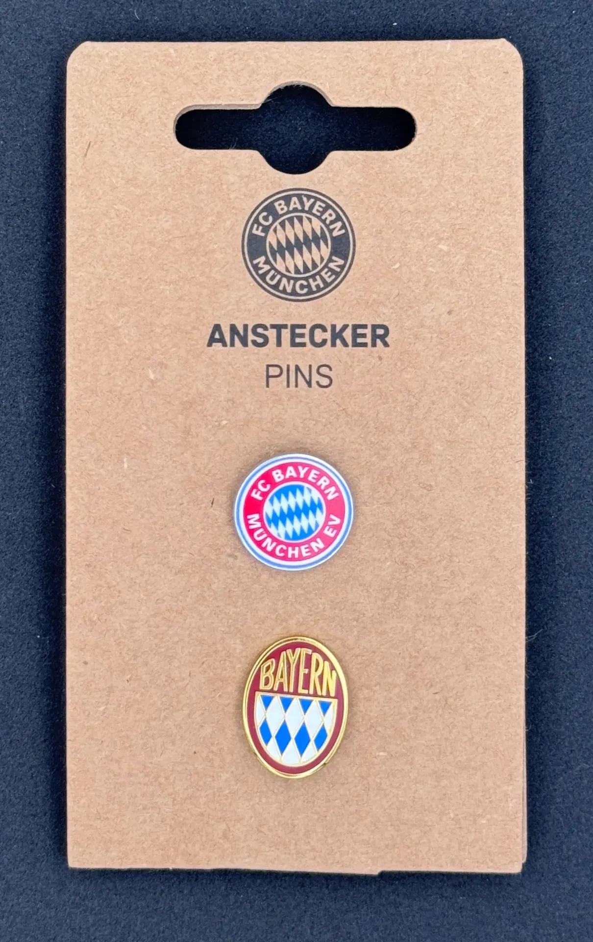 [FCB01] FC Bayern München (Germany) 2x Pin Retro Logos