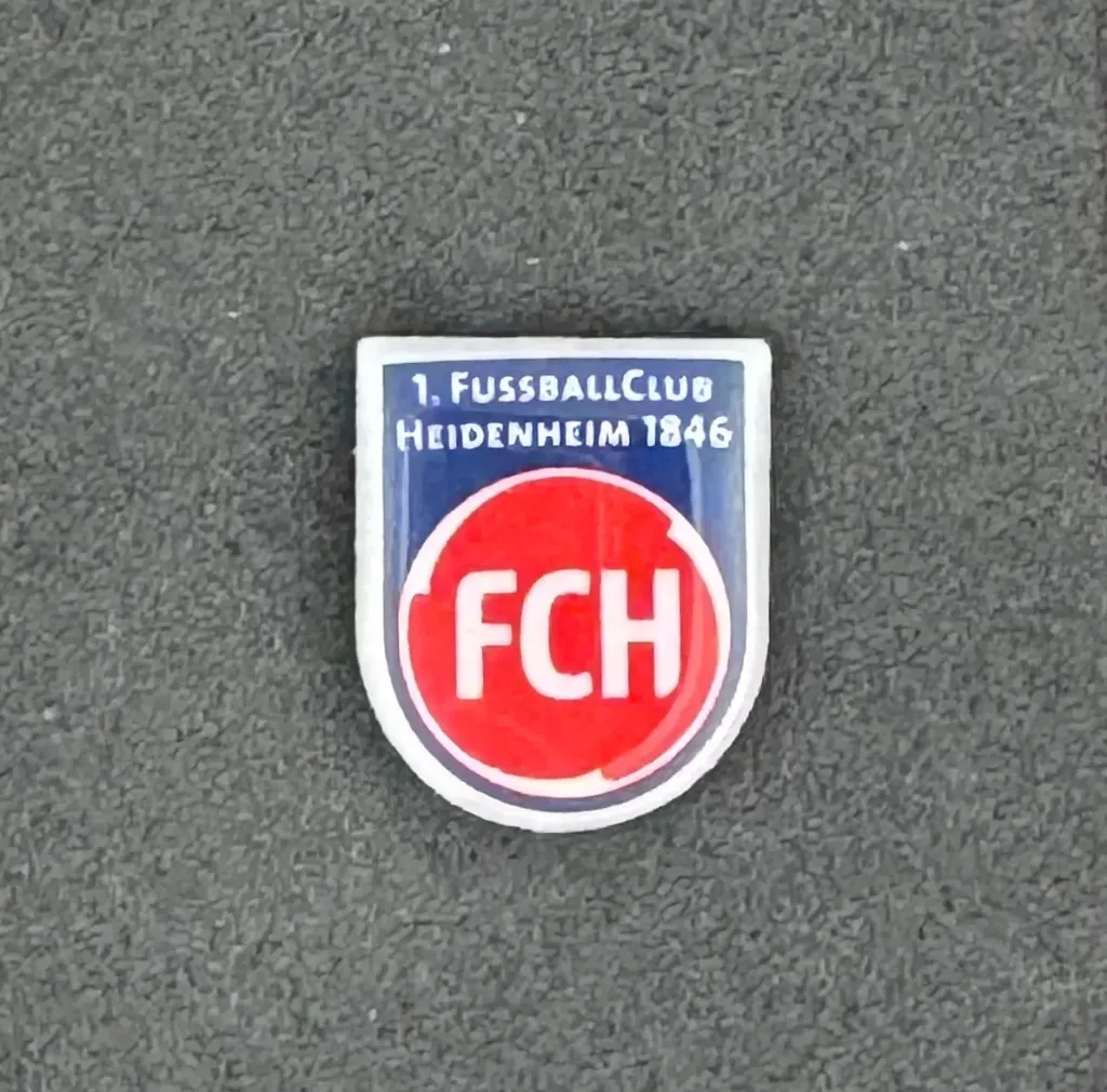 [FCH01] 1. FC Heidenheim (Germany) Official Crest Pin Badge