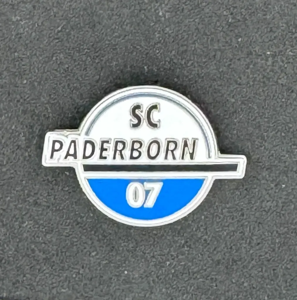 [SCPaderborn01] SC Paderborn (Germany) Official Pin Badge